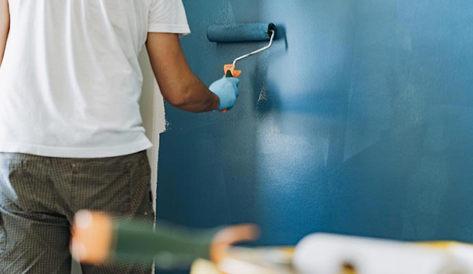 Gloss paint