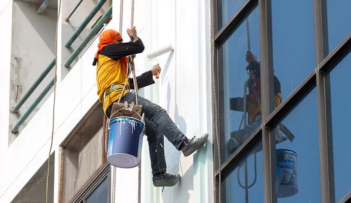 Reasons To Repaint Business Exterior