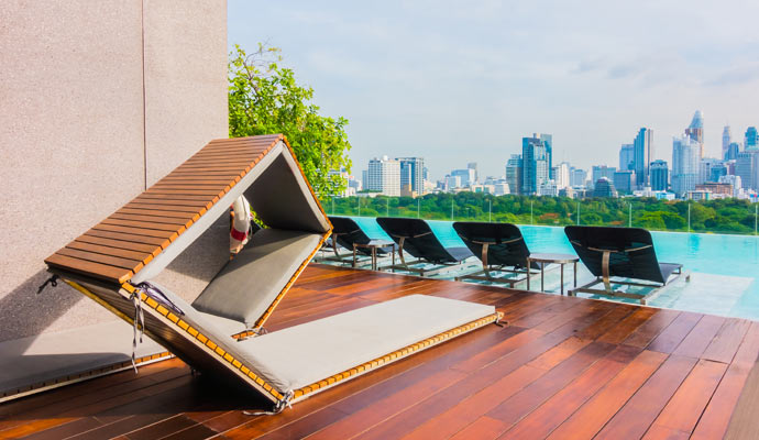 applied epoxy on outdoor swimming pool deck