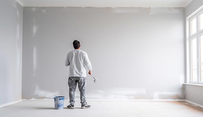 Professional room painting service showcasing skilled craftsmanship and attention to detail